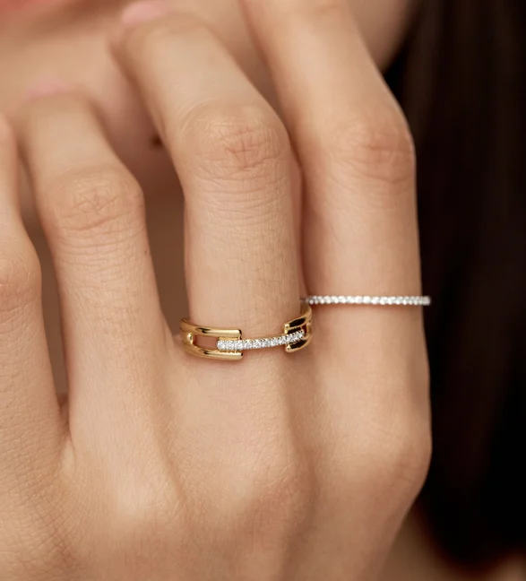 Signature Link Diamond Ring view 4